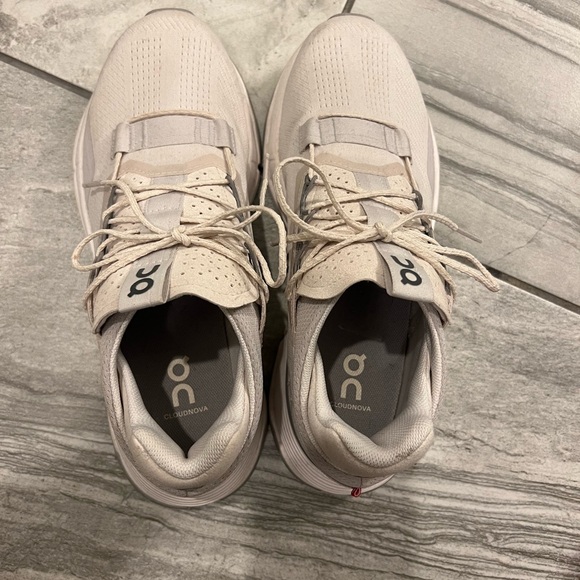 On cloud novas - Picture 3 of 6